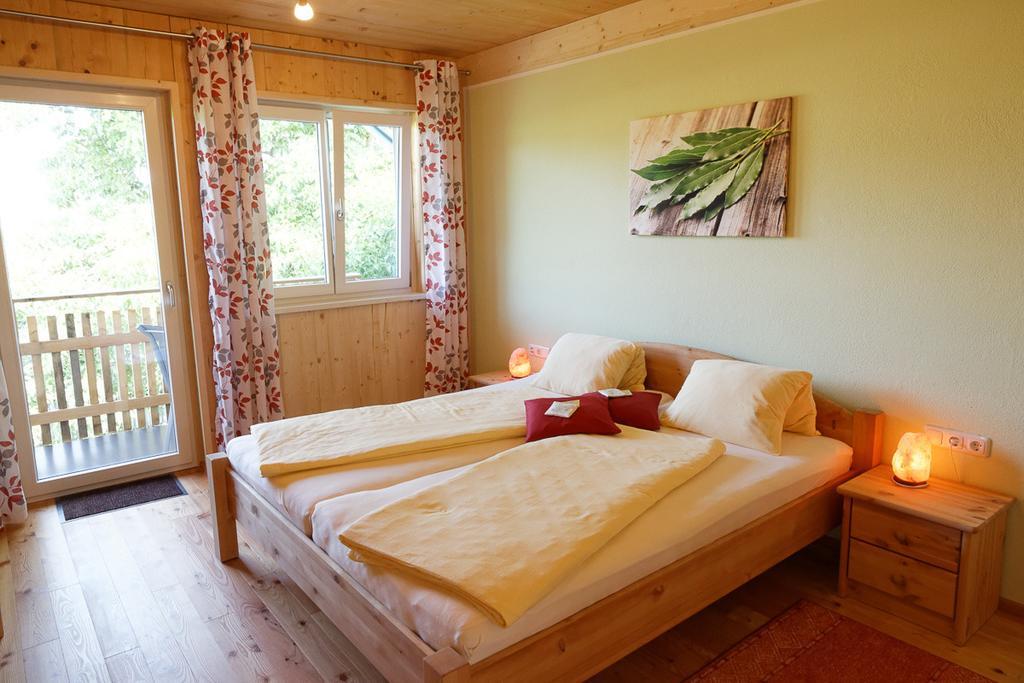 Hildegard Naturhaus Kirchberg bei Mattighofen Экстерьер фото